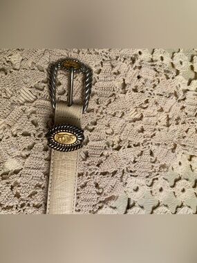 Brighton Museum Collection vintage belt cream Leather with Two-Tone Buckle
